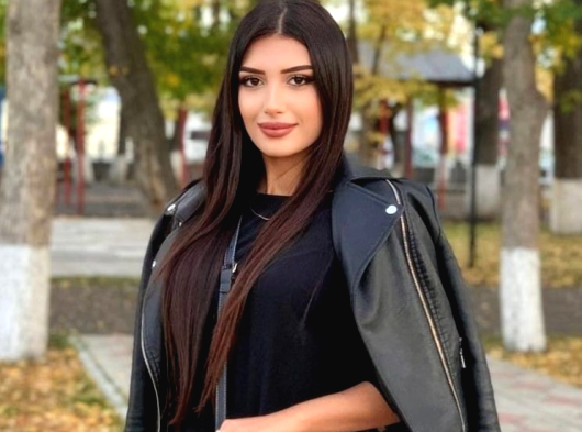 ELENA - Antalya BİREYSEL TERAPİST BAYANIM